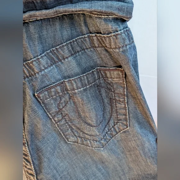 Denim Sleeveless Romper with Belt - Picture 5 of 9